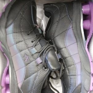 Womens air shocks